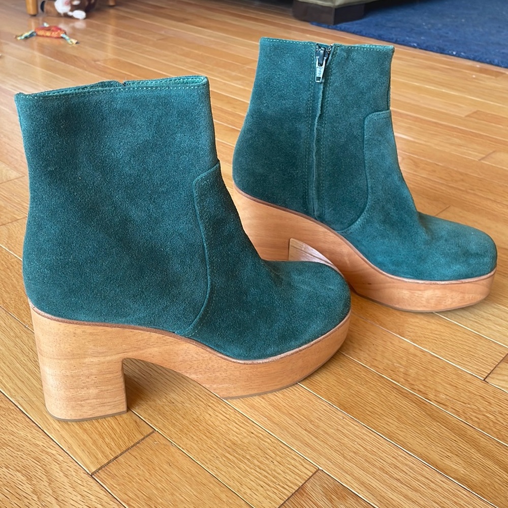 Beautiful Charolette Stone PAZ boot in Emerald. New, never worn.
